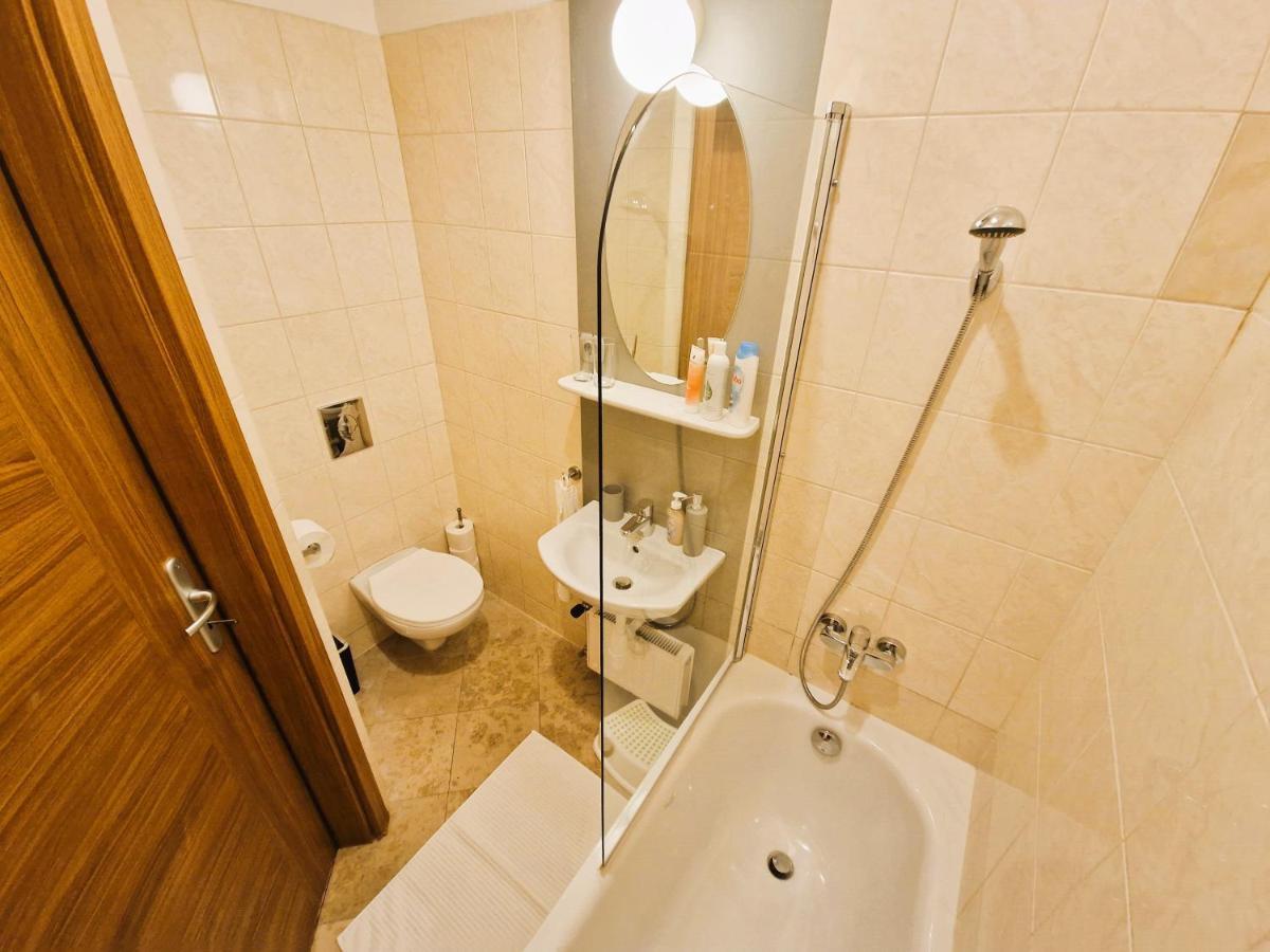 Halasz 2-Bedroom Apartment Near Castle, Free Public Parking Nearby Budapest Extérieur photo